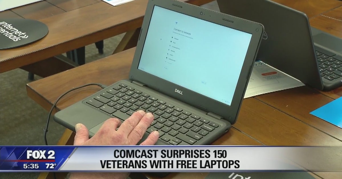 Comcast surprises 150 veterans with free laptops | FOX 2 Detroit