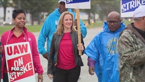 Union strike becoming more politicized, with candidates and officials joining the fray