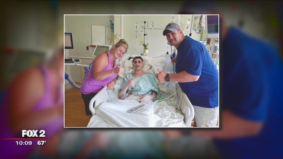 Man with cystic fibrosis fights to recover from double lung transplant