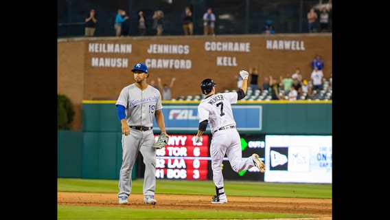 Mercer's game-ending homer gives Tigers 10-8 win