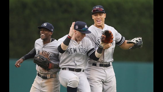Yankees sweep Tigers in doubleheader
