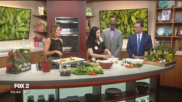 Cooking with Hatch green chiles with Lucky's Market