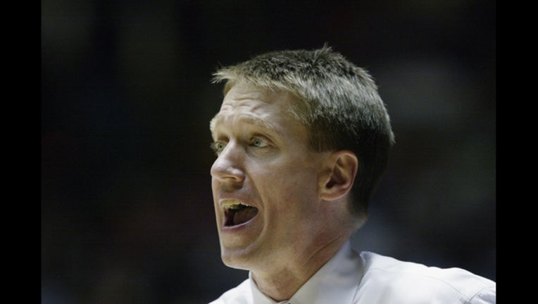 Michigan Adds Jay Smith To Juwan Howard S Basketball Staff Fox 2