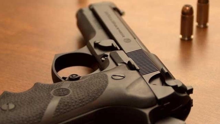 32749fef-gun and bullets-407693