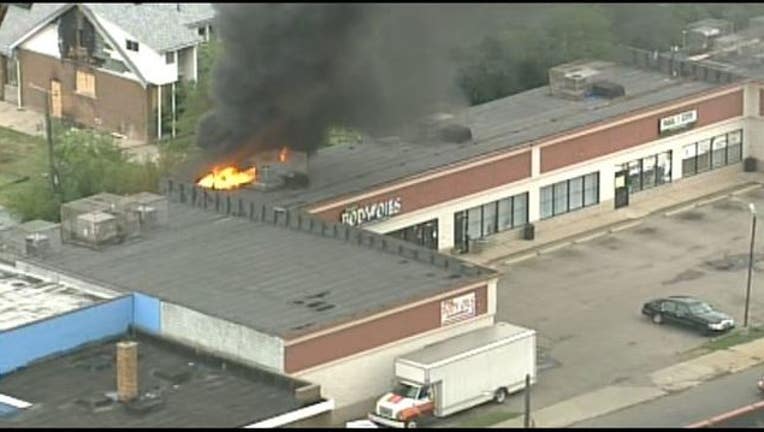 Strip Mall Catches Fire On Detroit S West Side