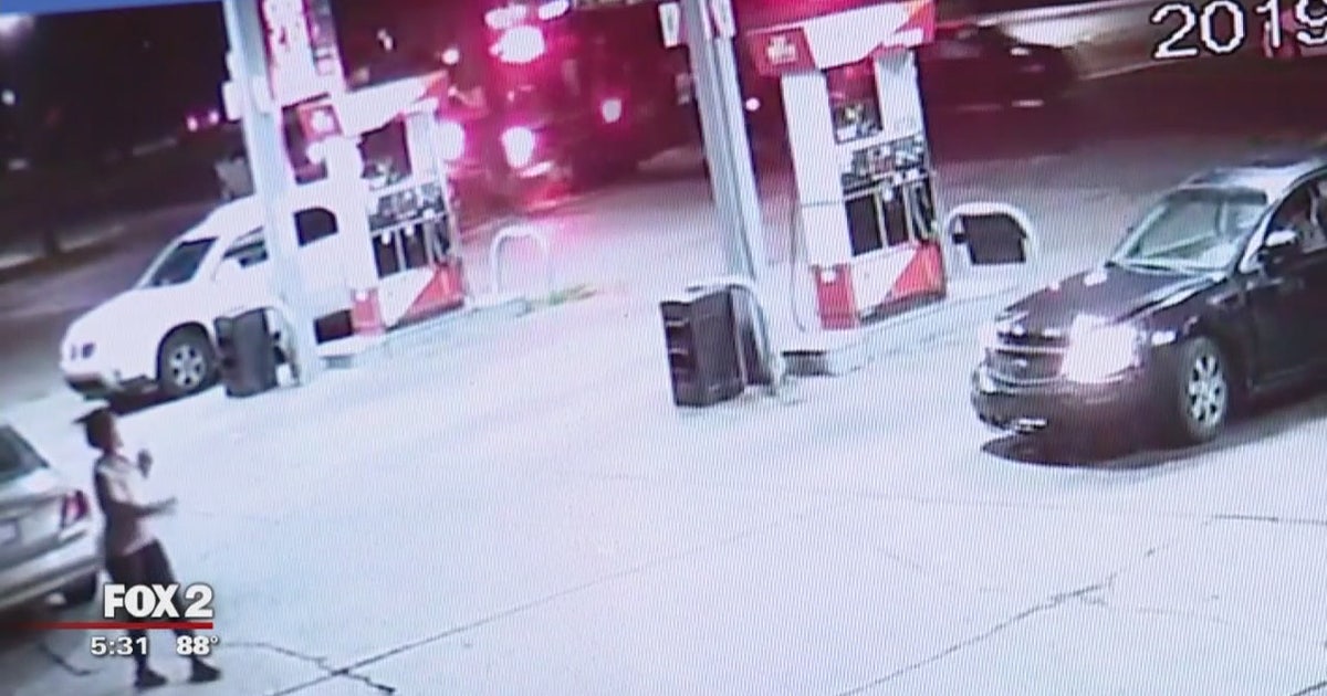 No injuries after car strikes Detroit fire truck in gas station crash ...