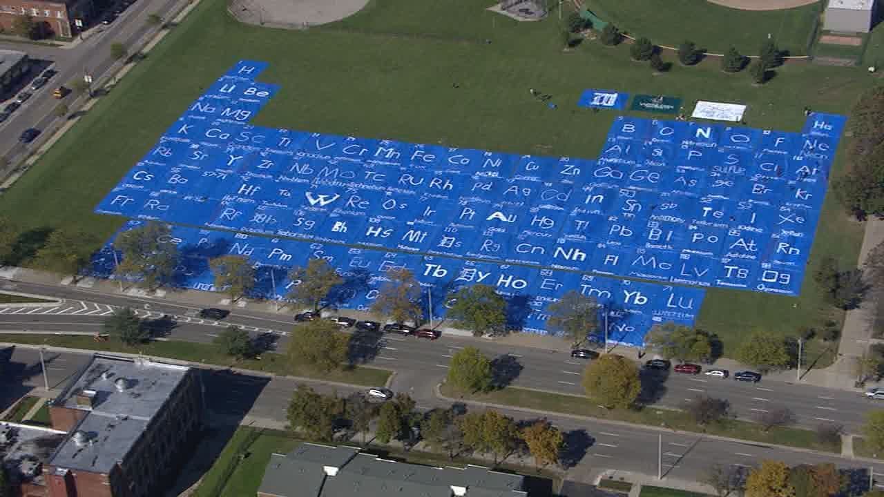 World S Largest Periodic Table Made At Wayne State University