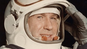 Alexei Leonov, 1st human to walk in space, dies in Moscow