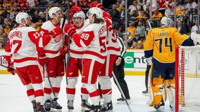 Mantha, Bertuzzi lead Red Wings to opening night win