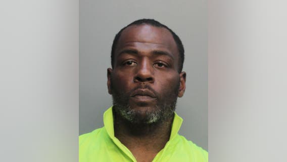 Fan pays $724 for 2 beers at NFL stadium, police say, vendor arrested