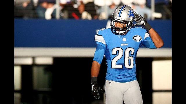 Carey returns to Lions; Detroit waives Lee