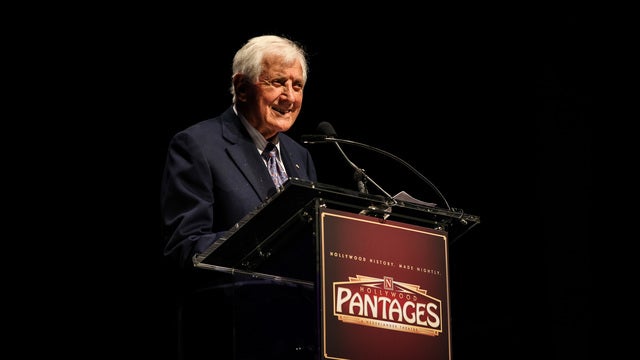 'Let's Make a Deal' host, philanthropist Monty Hall dies