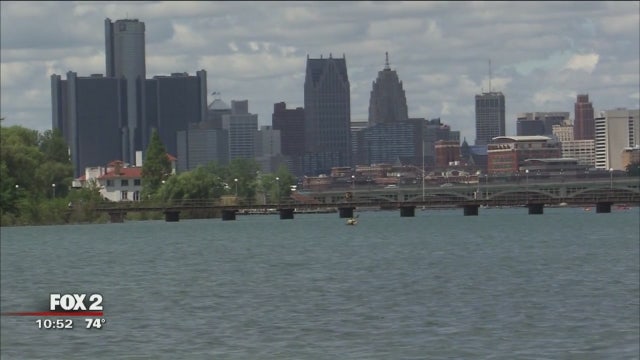 Man arrested for swimming across Detroit River in December wins release
