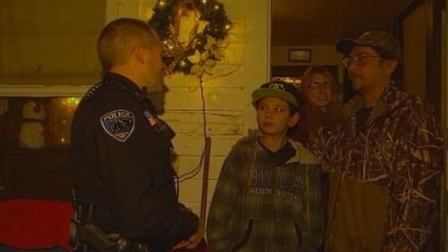 Minnesota officer's gift to a single father will make you cry