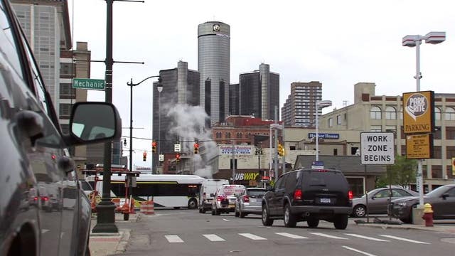 Concerns of one-state recession bubble up at UAW pickets against GM for 18th day