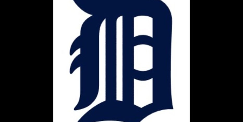 Justin Verlander hits 99 mph in 7th as Tigers beat White Sox 7-4