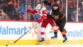 Flyers rout Red Wings 6-1