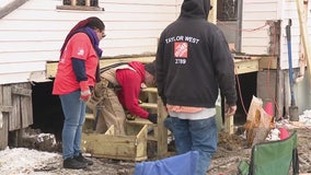 Home Depot, volunteers build porch for Detroit veteran