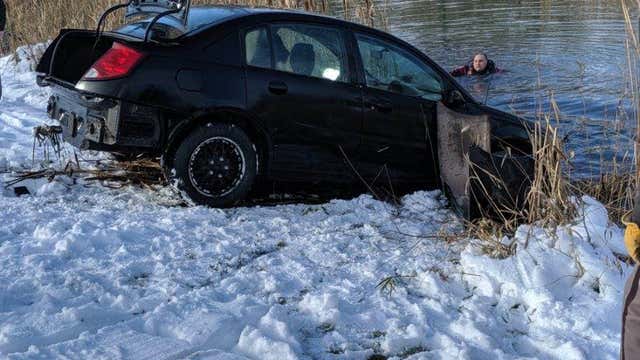 Car goes into Lyon Township pond after remote start malfunction