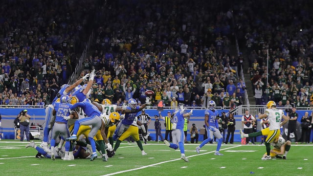Packers barely beat Lions 23-20 on last second field goal