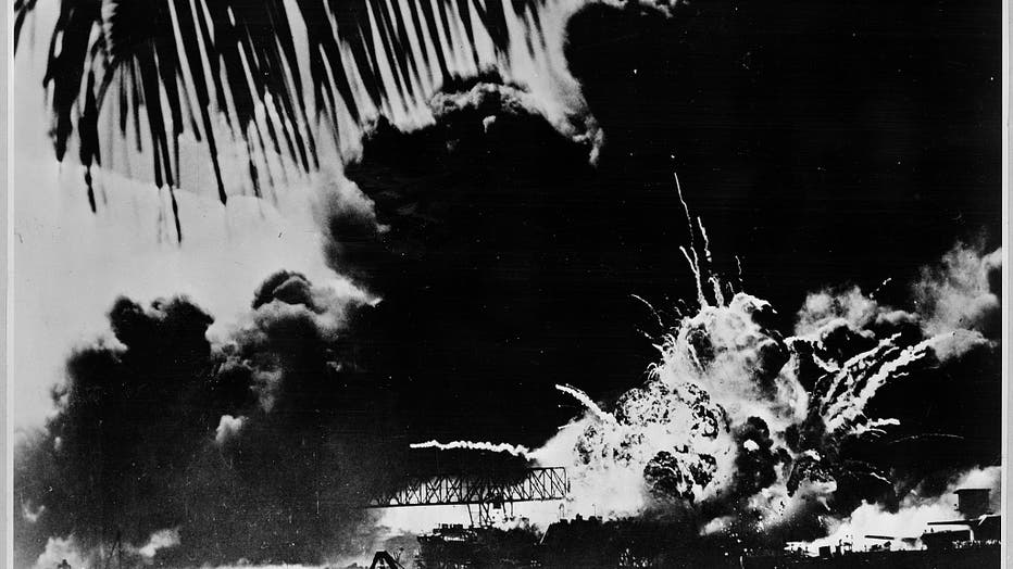 Pearl-Harbor-naval-base-and-U.S.S.-Shaw-ablaze___USNavy.jpg