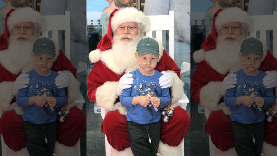 Santa-even-made-a-special-stop-to-say-hello-to-the-children-at-the-hospital..jpg