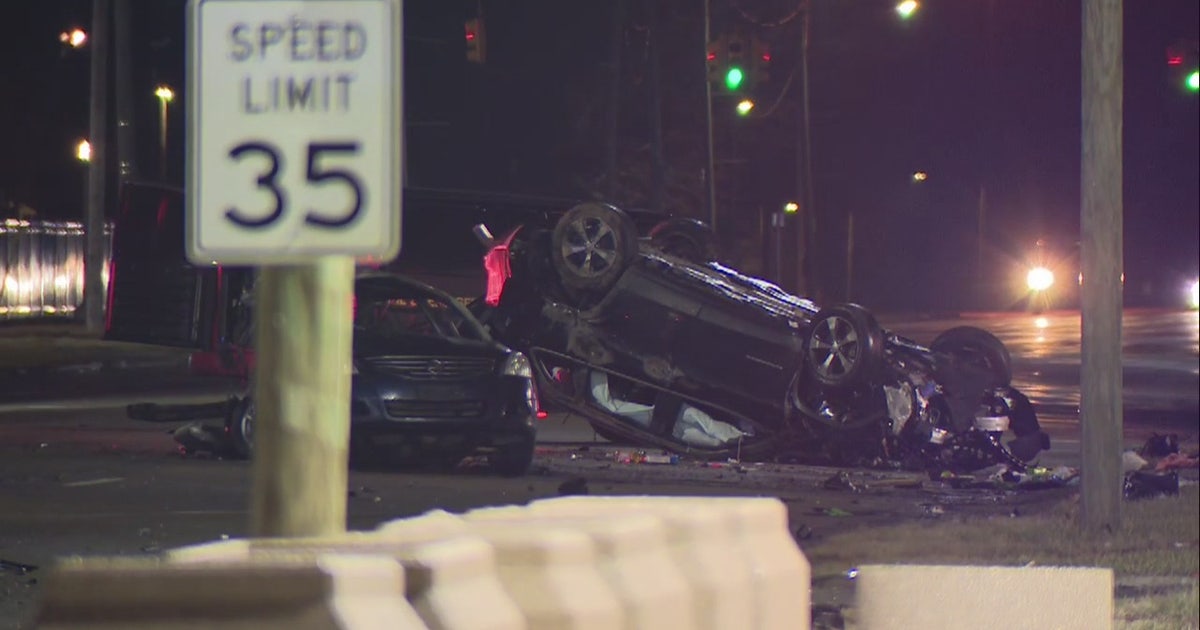 Man killed in crash on Detroit's west side, other driver took off ...