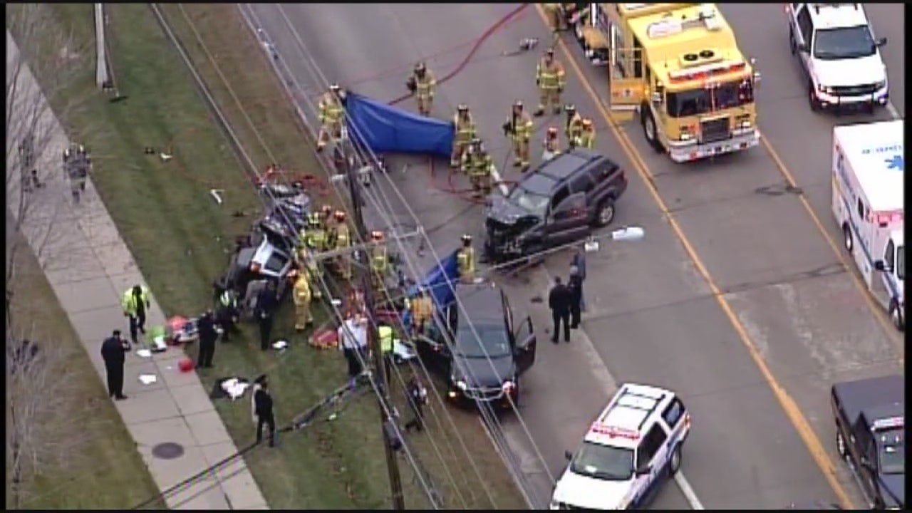 1 Woman Killed, 2 Others Seriously Hurt In Multi-car Crash On John R ...