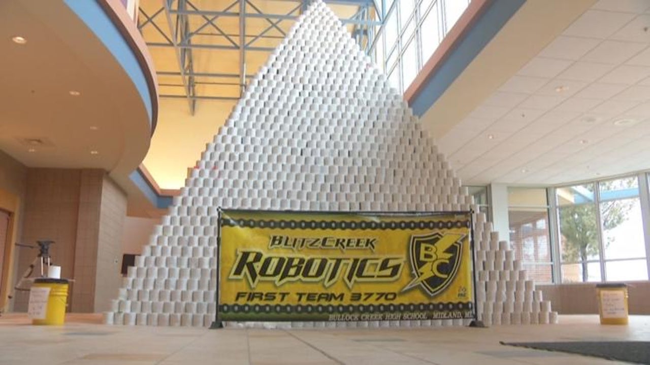 Michigan high school builds world's unofficial largest toilet paper
