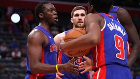 Rose, Jackson lead Pistons to 127-106 rout of reeling Kings