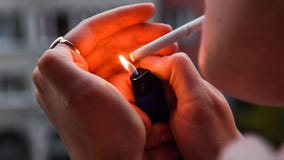 Current and former cigarette smokers live in more pain, study finds