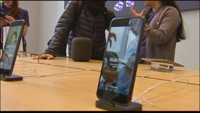 Phone applications can track its location. Here's how tell which ones are on yours