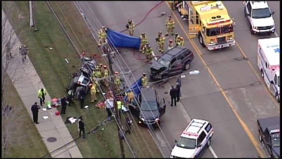 1 woman killed, 2 others seriously hurt in multi-car crash on John R
