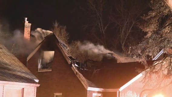 Man killed in overnight house fire in Harper Woods