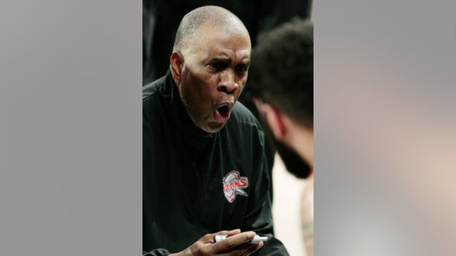 Williams scores 37 to carry Oakland over Detroit