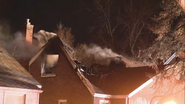 Man killed in overnight house fire in Harper Woods