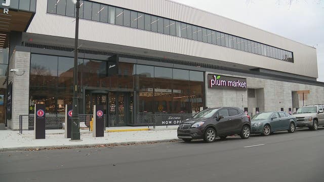 New Plum Market opens inside Henry Ford Detroit Pistons Performance Center