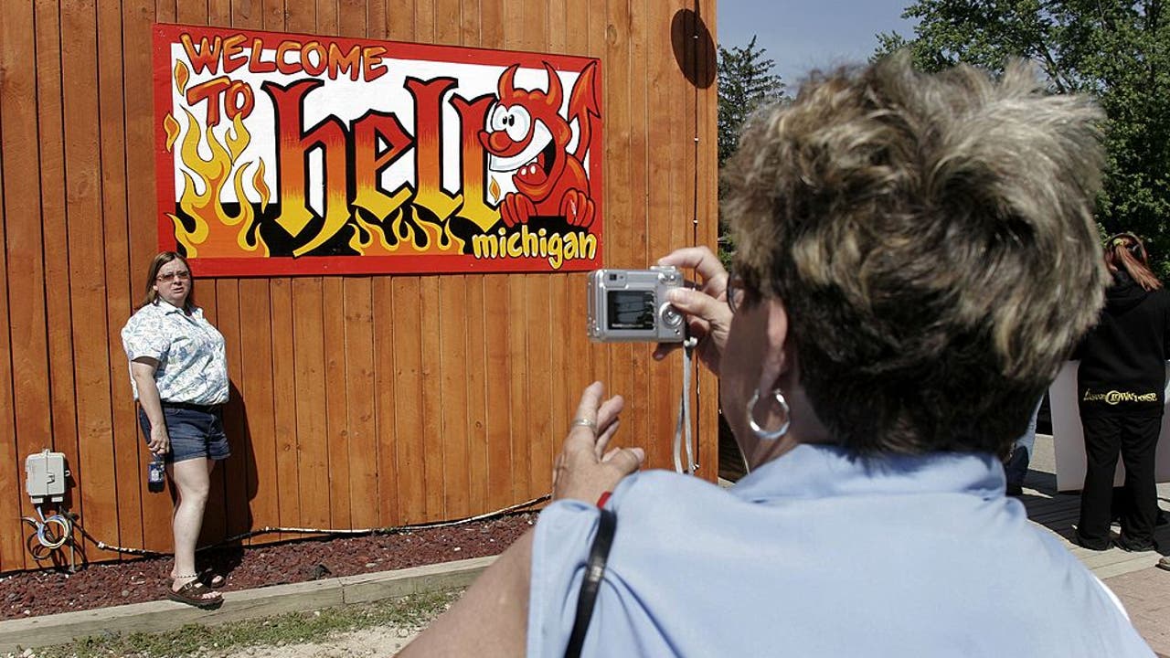 Michigan Town Called Hell Offers Free Leap Day Weddings Michigan Town Called Hell Offers Free Leap Day Weddings