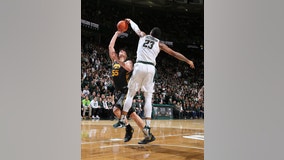 Winston-led, No. 24 Michigan State beats No. 18 Iowa 78-70
