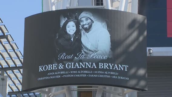 Thousands attend public memorial for Kobe, Gianna Bryant at Staples Center