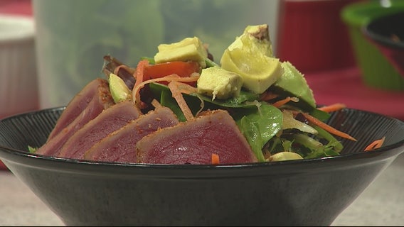 Making sushi grade tuna with Zao Jun