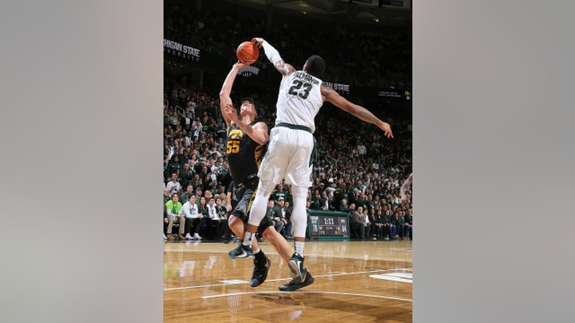 Winston-led, No. 24 Michigan State beats No. 18 Iowa 78-70