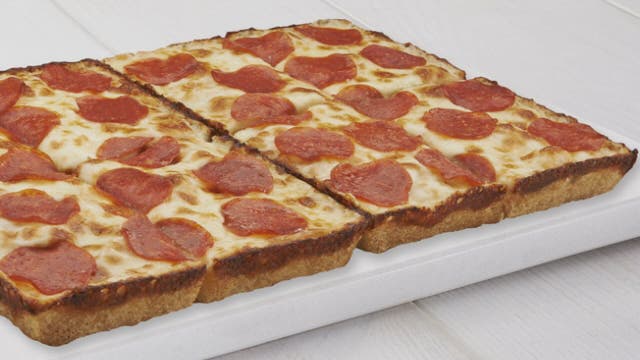 Get 29% off Jet's Pizza to celebrate the Leap Year