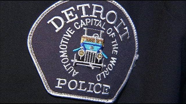 Detroit police officer shoots self accidentally at headquarters