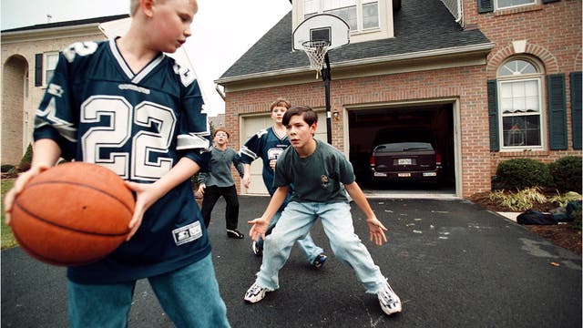 From backyard baseball to driveway basketball, Fox Sports Detroit will play-by-play call your videos