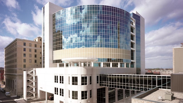 McLaren Oakland reports first coronavirus-death in Oakland County