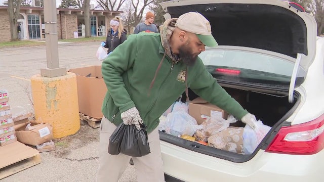 Food pantries step up to help those struggling to make ends meet