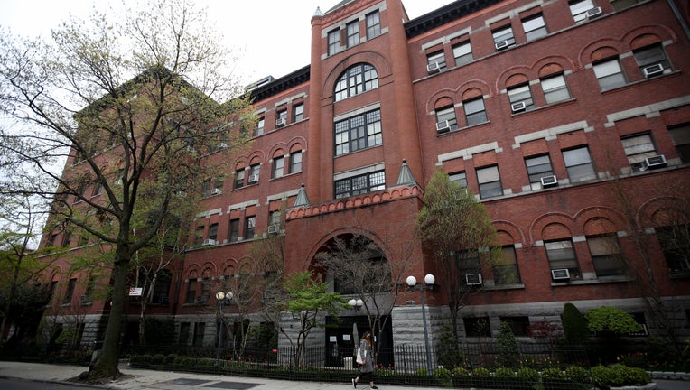 d16411b8-Coronavirus Pandemic Causes Climate Of Anxiety And Changing Routines In America