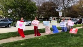 Group of senior Troy Athens girls get surprise drive-by prom celebration