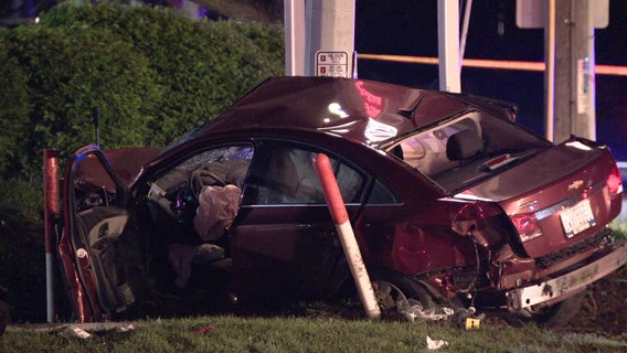 Police say Peeping Tom crashes, dies while running from Berkley Police